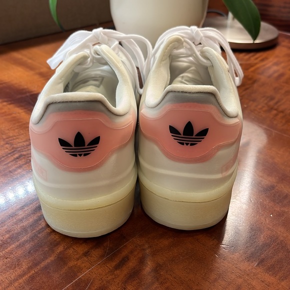 Adidas Superstar Future Shell Big Kids Size 6.5 - Equivalent to a Women’s Size 8 - Picture 4 of 7